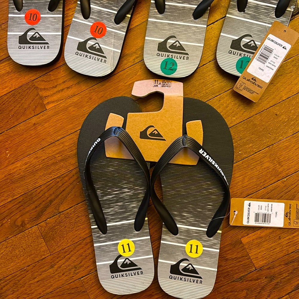 Quicksilver men’s flip flops